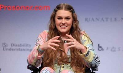 Bella Thorne Disability